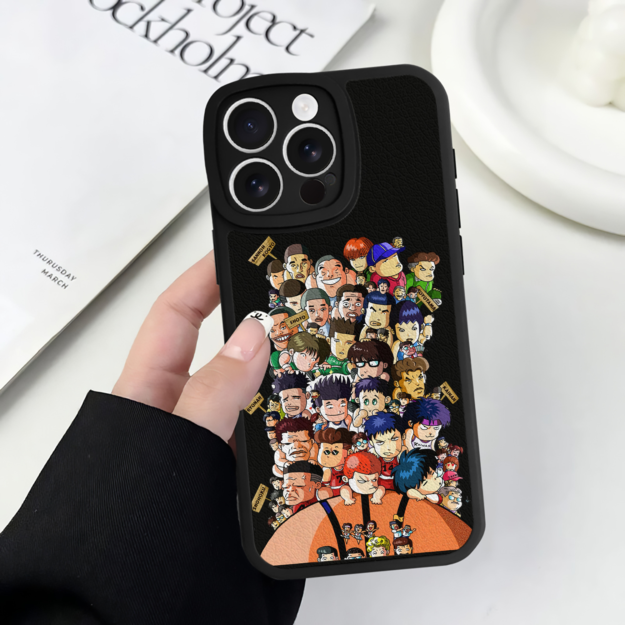 （画像用） SLAM DUNK／スラムダンク 【iPhone 16シリーズ対応】シリコンスマホケース（レザー調） 材質：シリコン